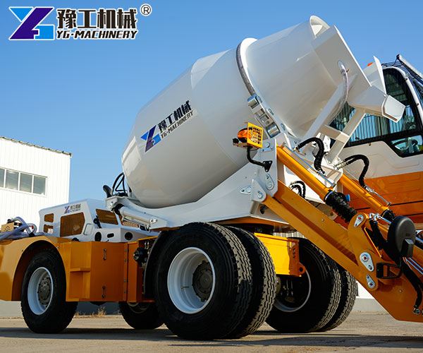 All terrain concrete mixer