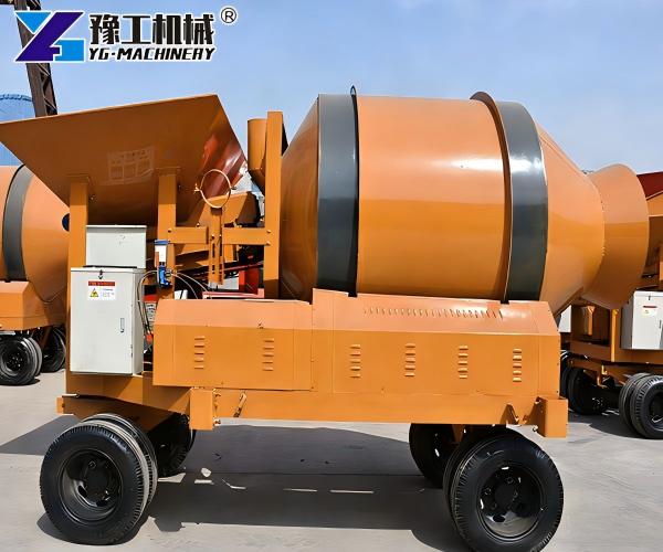 Concrete batching plant for remote sites