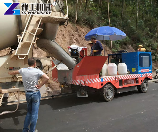 Concrete slipform curb machine supplier