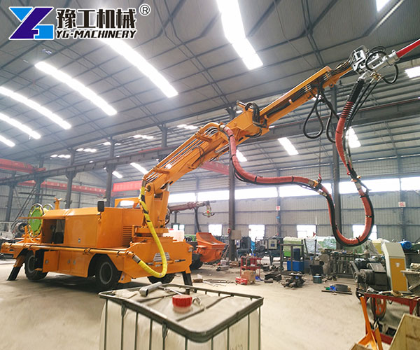 Dust-controlled shotcrete-spraying truck