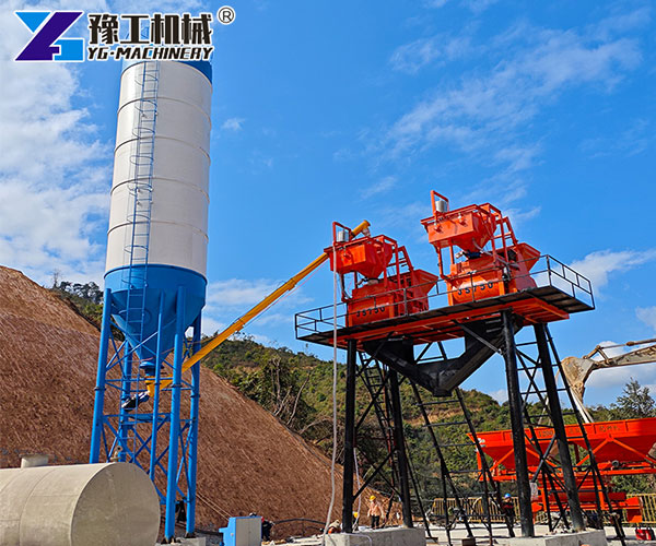 High-capacity stationary concrete batching plant