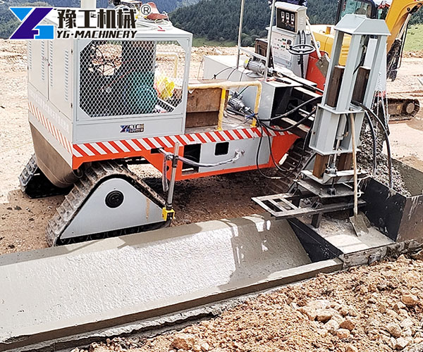 High-forming slipform curb machine