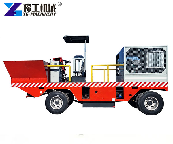 Multi-mold curb and gutter machine