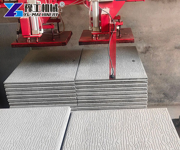 Precast permanent concrete formwork machine