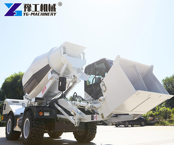 Self-loading concrete mixer for sale