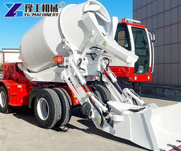 Self-loading mixer for construction