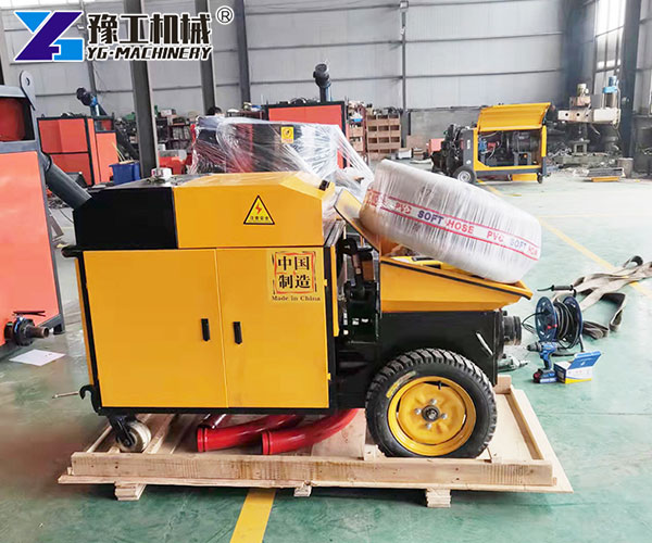 Small concrete pump for narrow sites