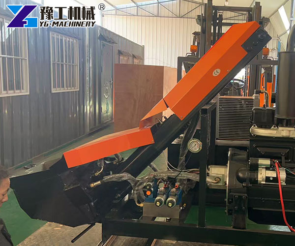 Small concrete pump for residential construction