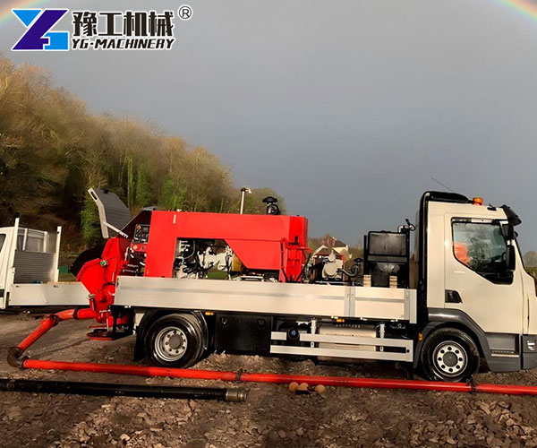 Truck-mounted concrete line pump working