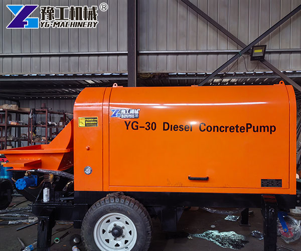 Diesel concrete trailer pump urban project